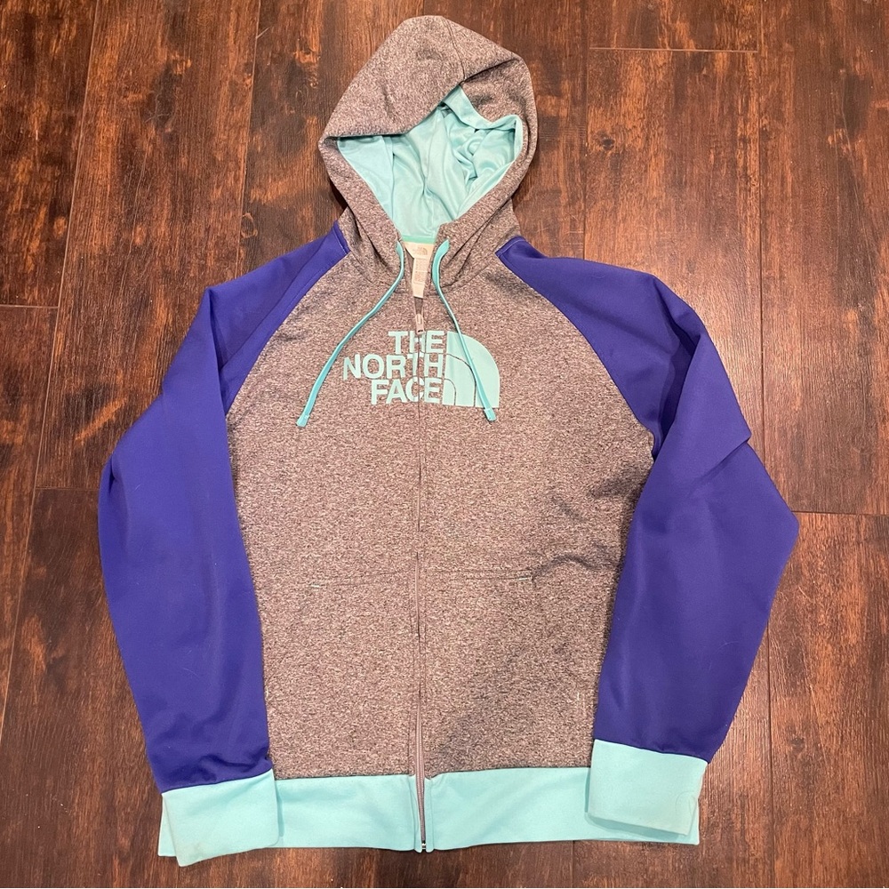 Women’s The NorthFace zip up hoodie sweatshirt